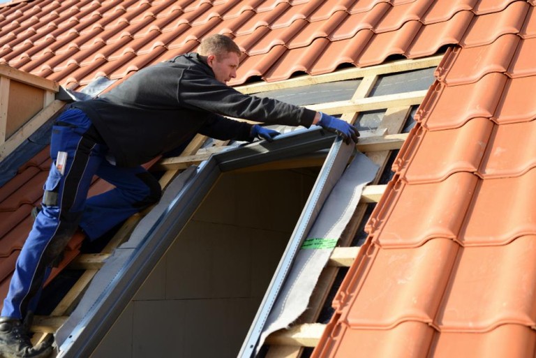 Installation de verrières à Metz : comment choisir le modèle Velux idéal ?